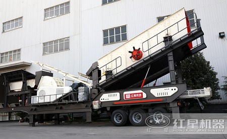車載流動(dòng)錘式破碎機(jī)多少錢？產(chǎn)量多高？